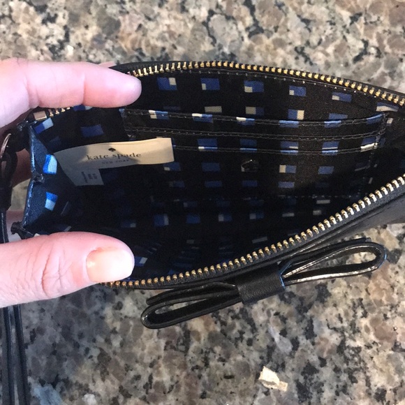 KATE Spade Black Leather Wristlet - Picture 2 of 3